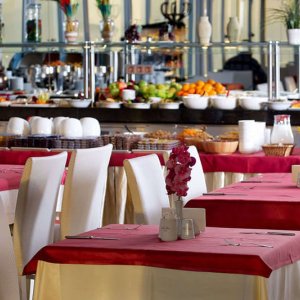 Lady Diana Hotel